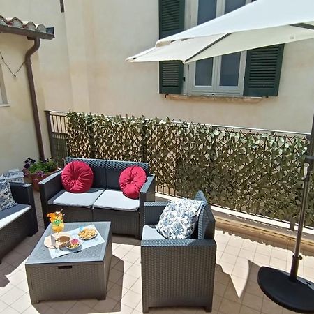 Cozy House Con Corte Privata In Centro Storico Aq L'Aquila Exterior photo