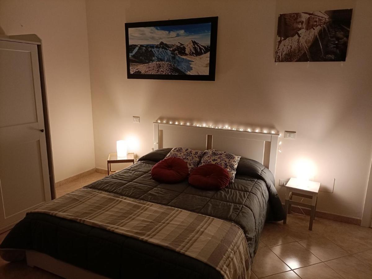 Cozy House Con Corte Privata In Centro Storico Aq L'Aquila Exterior photo